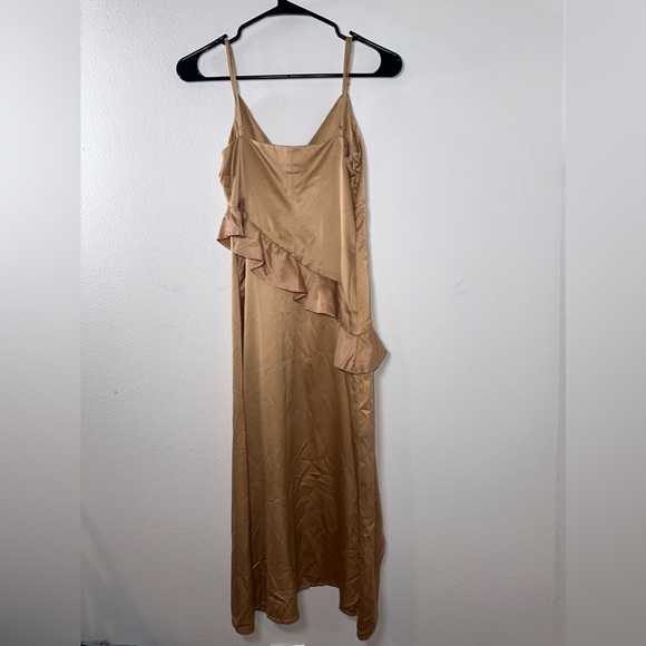 Revolve x Song of Style Yuki Midi Dress NWOT - Picture 11 of 12